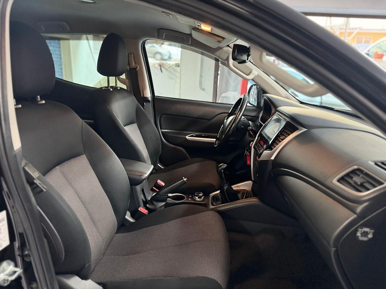 Mitsubishi L200 2.3 D Club Cab 4x4 Super Select Intense