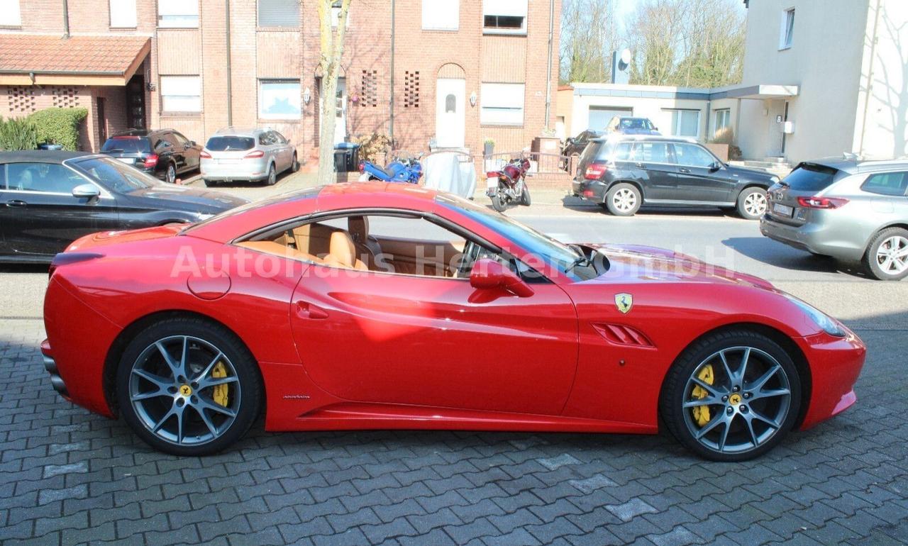 Ferrari California 4.3 V8 4 posti*NAVI*XENON*LM20"