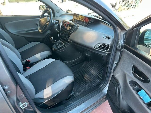 Lancia Ypsilon 0.9 TwinAir 85 CV 5 p Metano Ecochic Gold,Uniprop!!