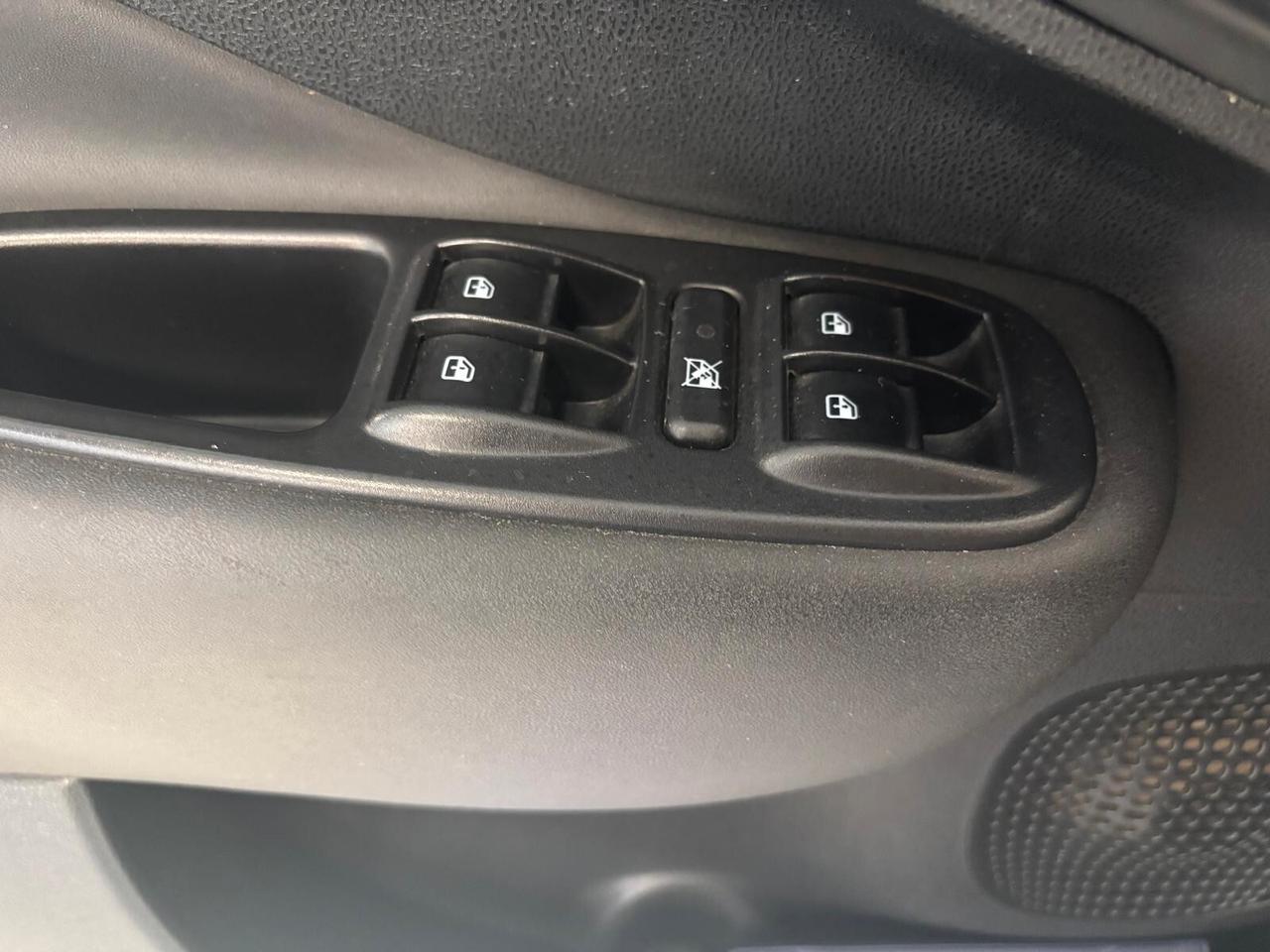 FIAT 500 L ANNO 2018 DS 1.3 CROSS ADATTA NEOPATENTATI KM 100 MILA