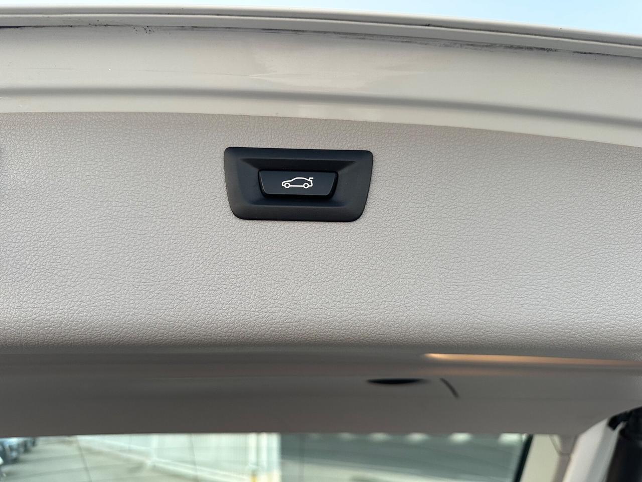 Bmw Serie 316d Touring Modern 2.0 116CV DA VETRINA