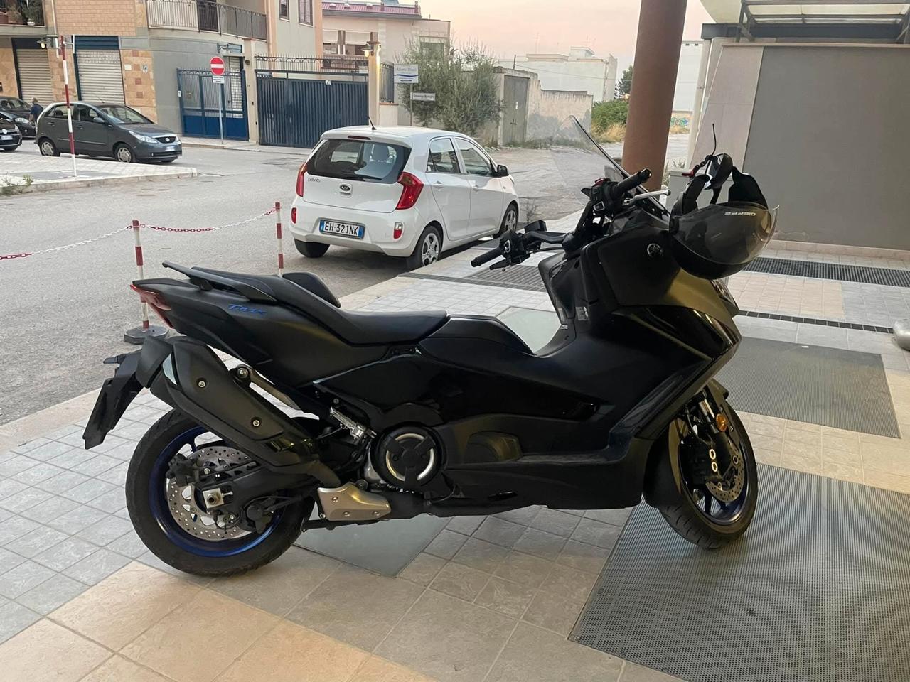 Yamaha T Max 560