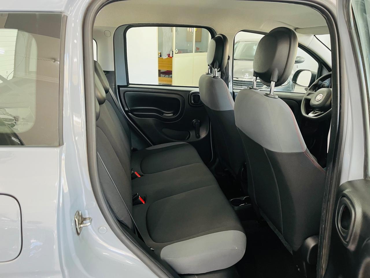 Fiat Panda 1.2 benzina 69cv anno 2018 italiana