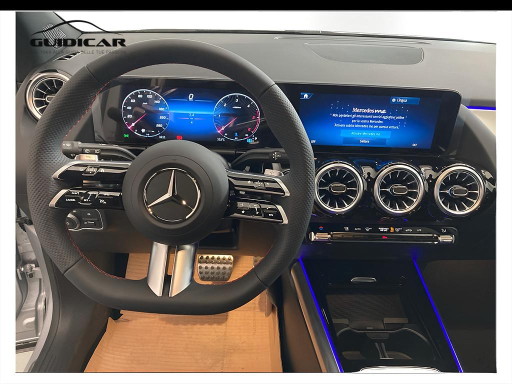 Mercedes-Benz GLA 180 d Automatic