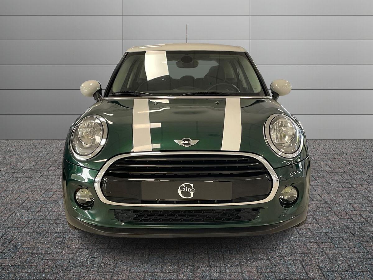 MINI Mini IV F55-F56 2014 - Mini 1.5 Cooper D Business XL 5p auto my18
