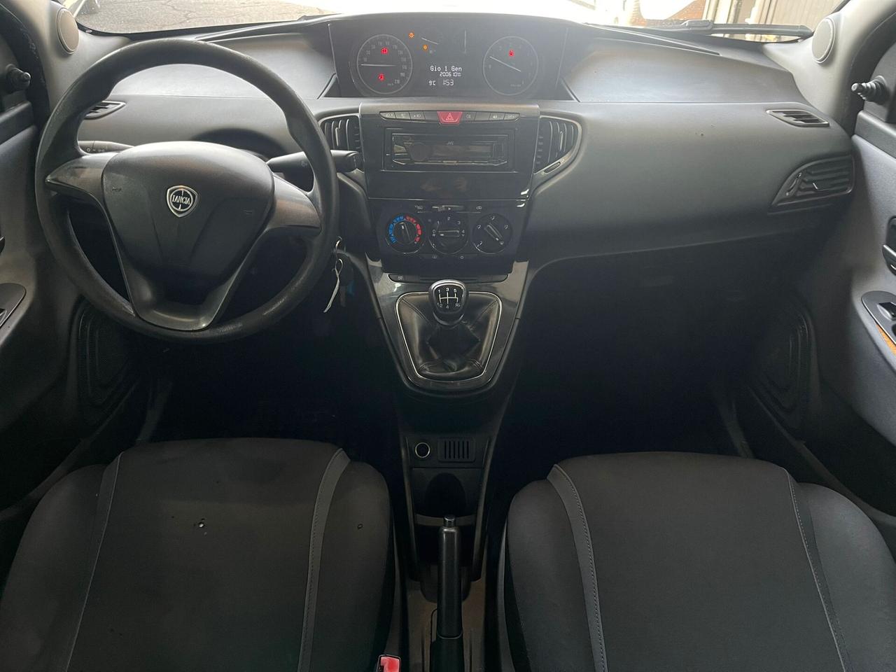 Lancia Ypsilon 1.2 69 CV 5 porte Platinum