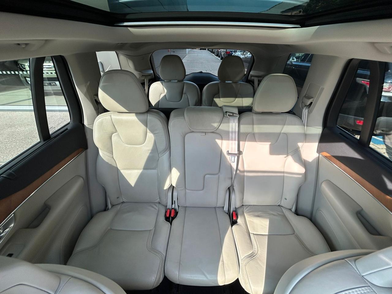 Volvo XC 90 XC90 D5 AWD Geartronic 7 posti Momentum