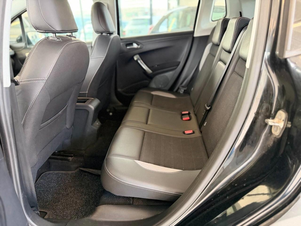 Peugeot 2008 BlueHDi 120 S&S Allure