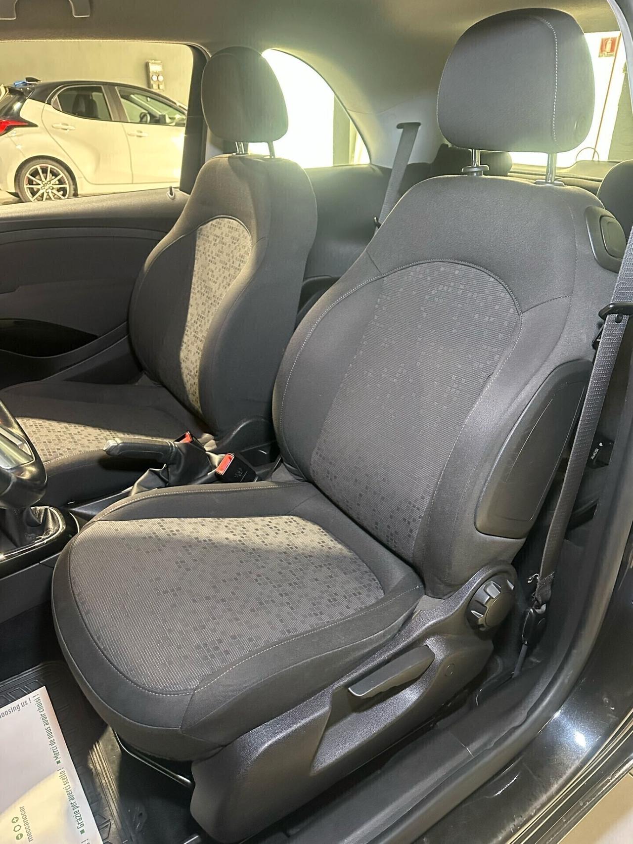 Opel Adam 70 CV Air