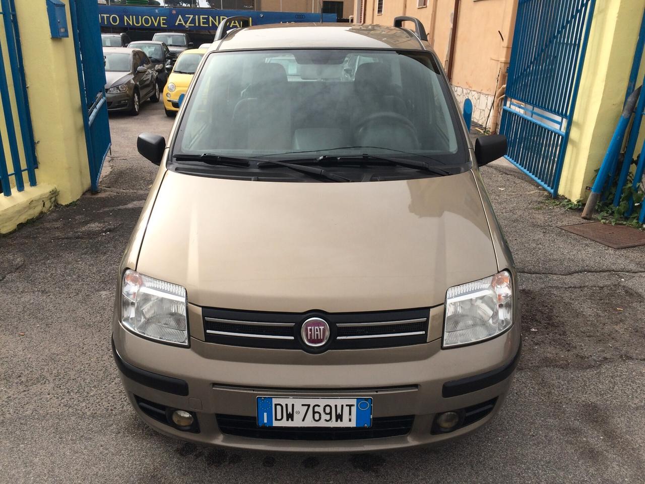Fiat Panda 1.2 Dynamic Dualogic tagliandata con distribuzione eseguita akm 80000!!neo patentati!
