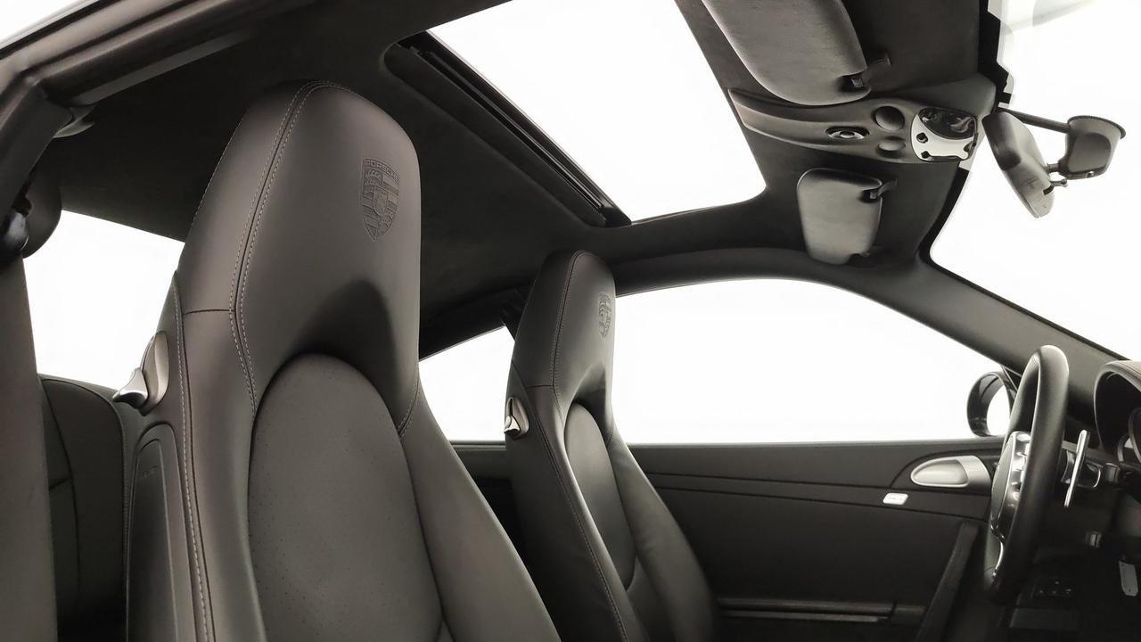 PORSCHE 911 Coupe 3.8 Carrera 4S