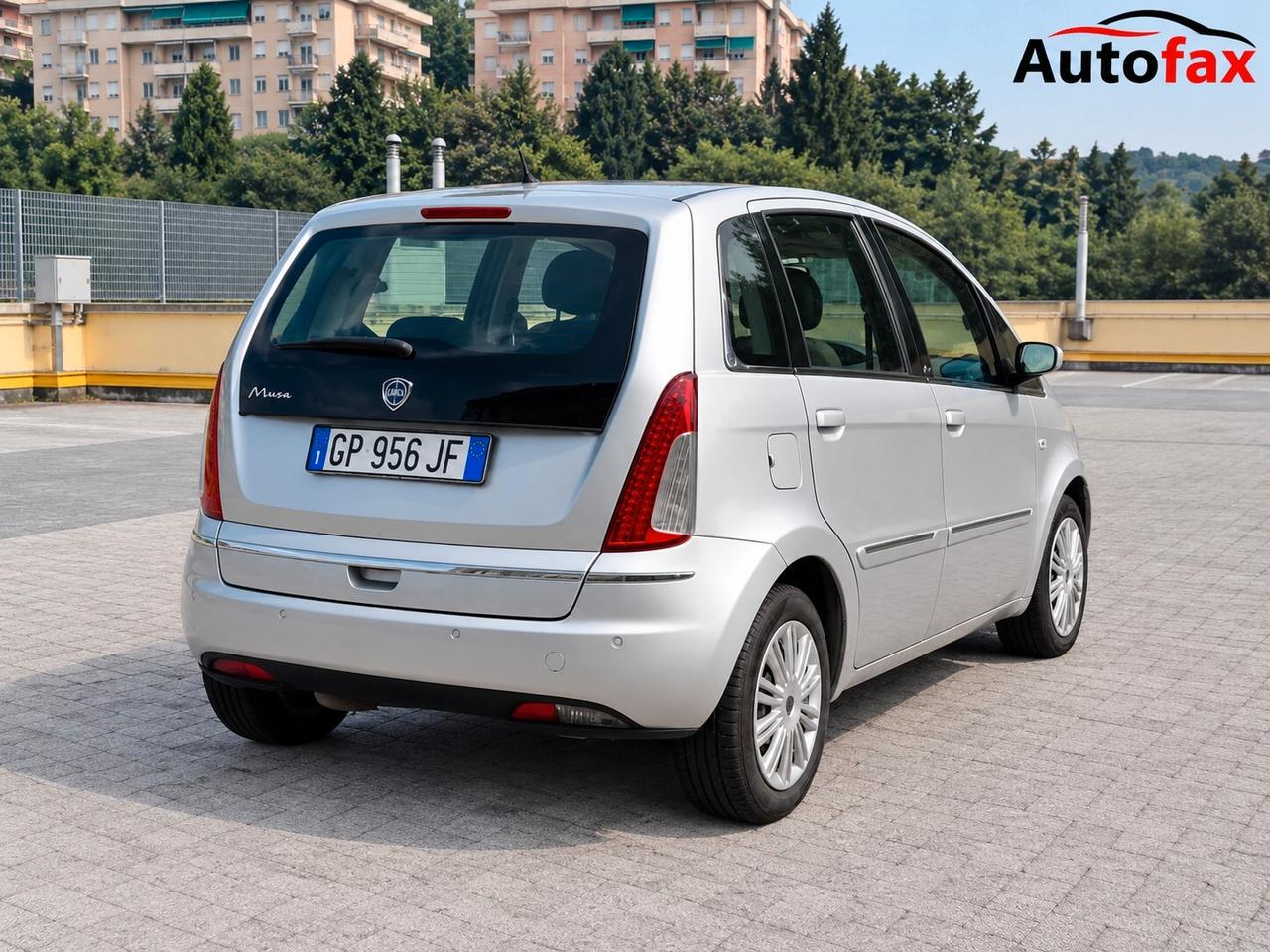 Lancia Musa 1.4 16V 95CV Poltrona Frau – Neopatentati
