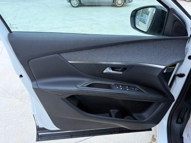 PEUGEOT 3008 BlueHDi PARI AL NUOVO/GARANZIA