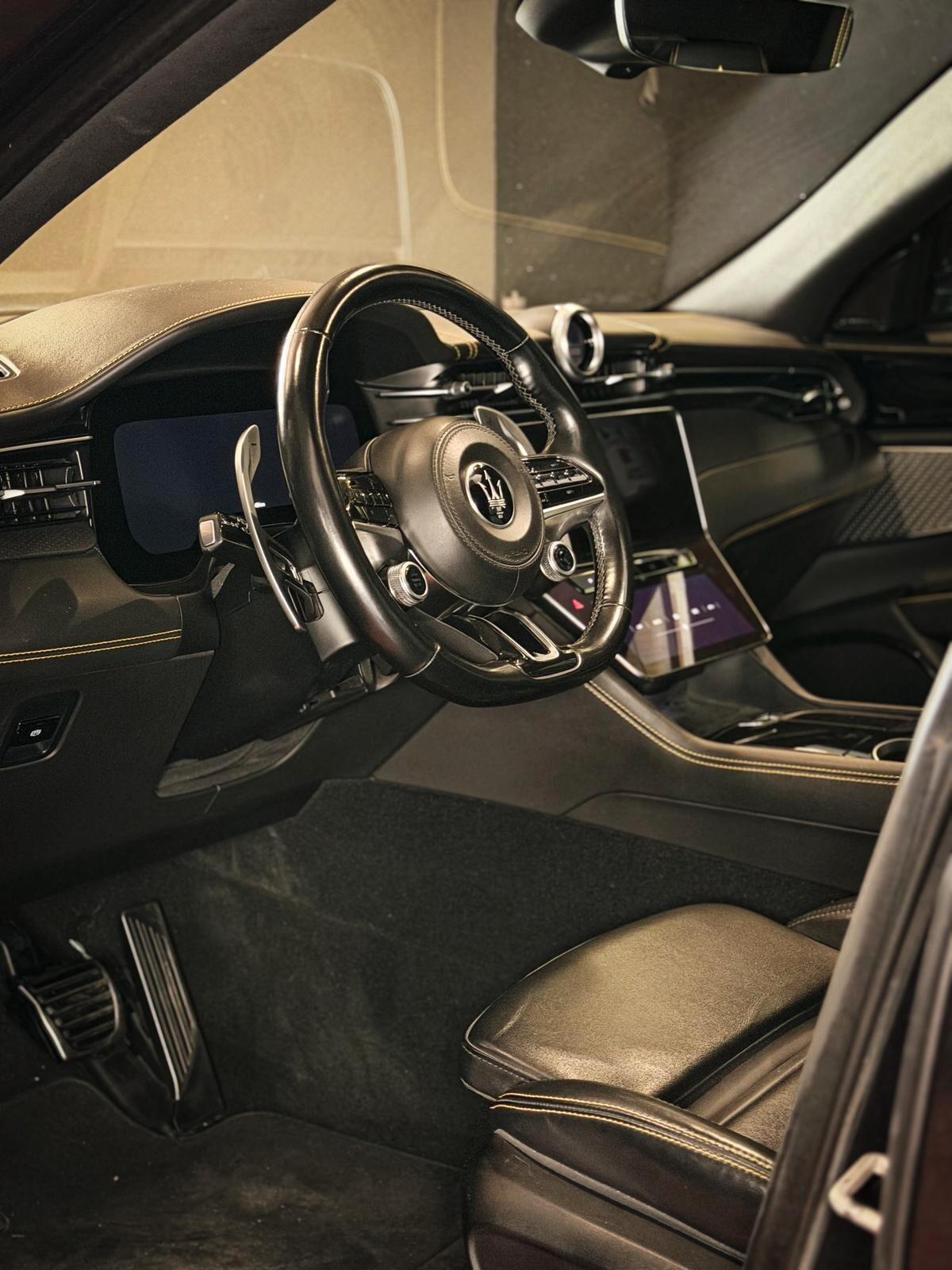 Maserati Grecale MHEV 330 CV AWD Modena