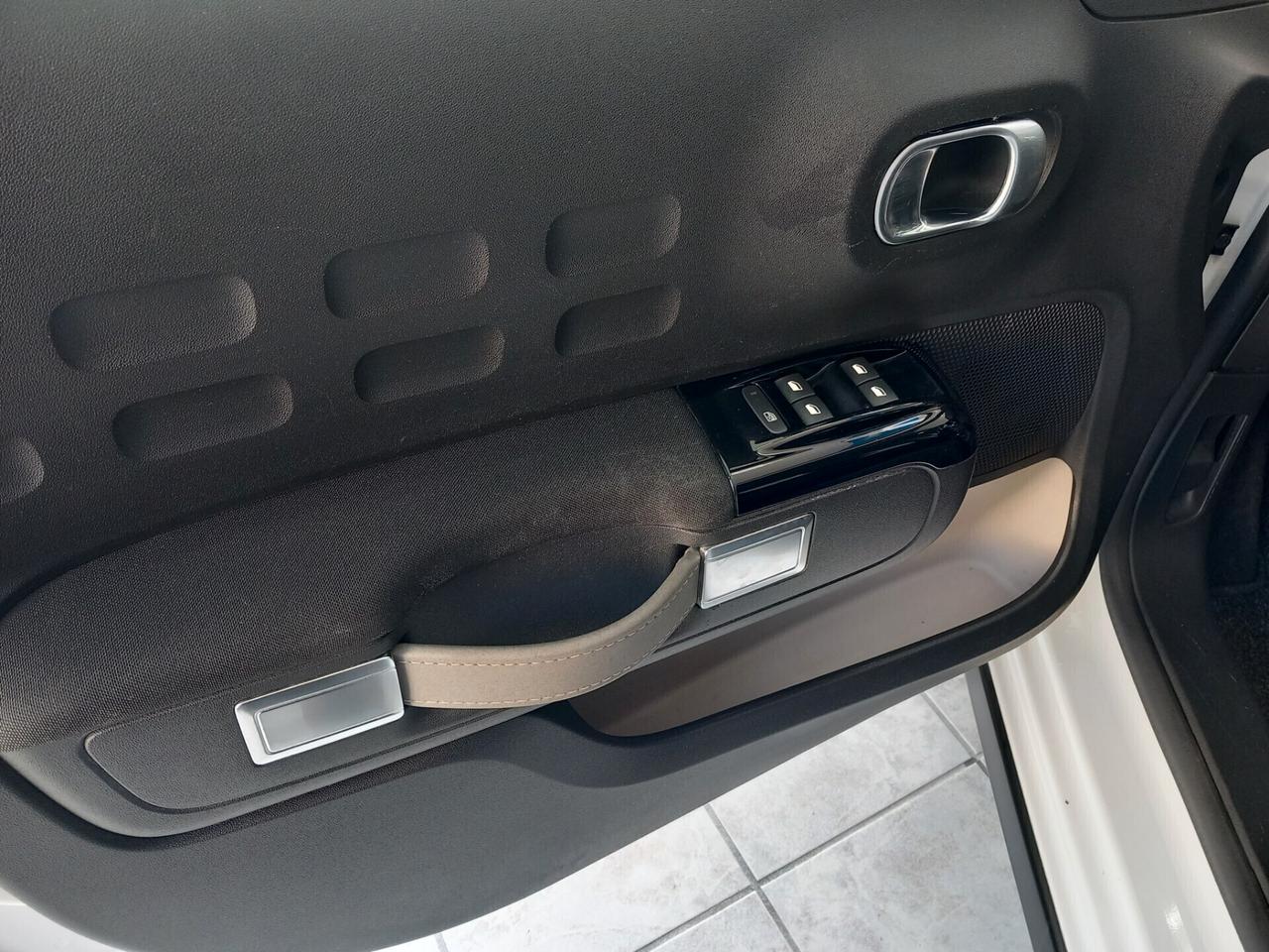 Citroen C3 anno 2019 1.2 benzina 104 mila km