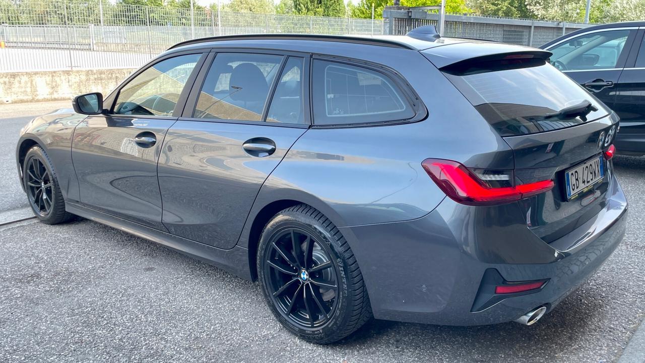 BMW 320D 48V TOURING ADVANTAGE 2.0 190CV - FARI FULL LED