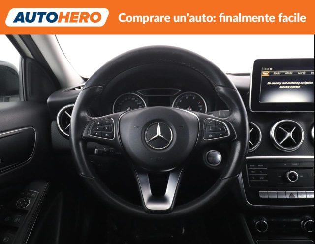 MERCEDES-BENZ A 180 Executive