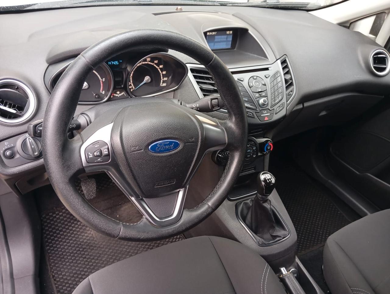 Ford Fiesta 1.5 TDCi 75CV 5 porte ST-Line