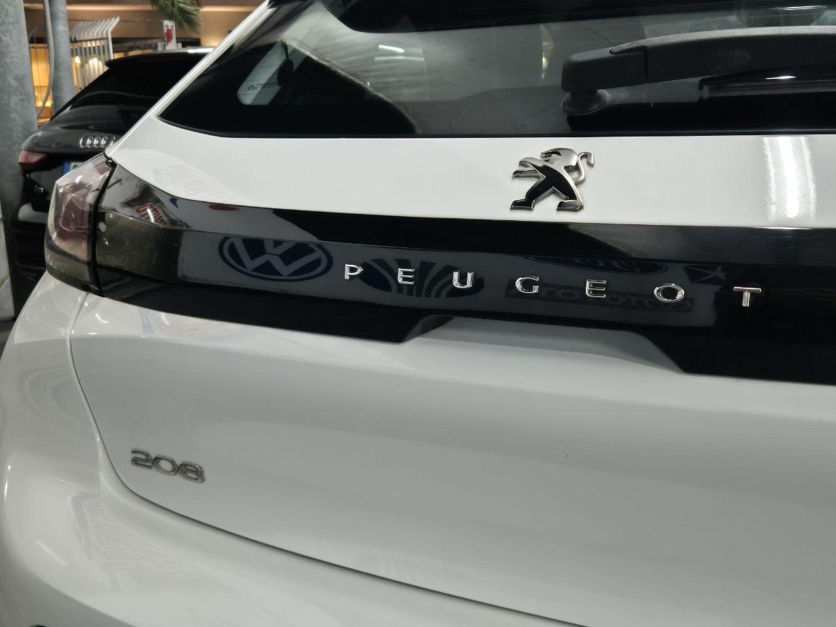 PEUGEOT - 208 - BlueHDi 100 S&S 5p. Allure