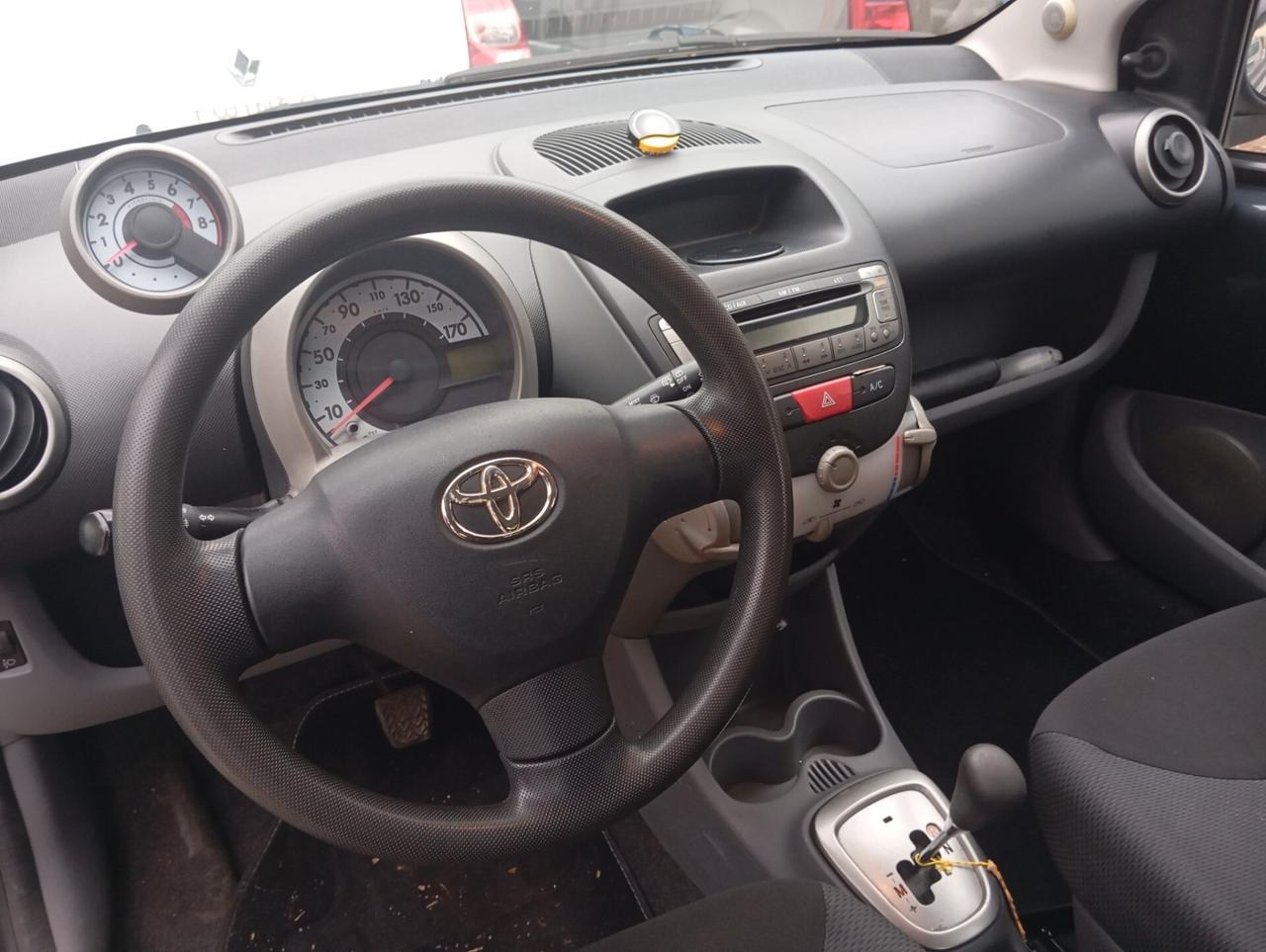 Toyota Aygo 1.0 12V VVT-i 5 porte automatica