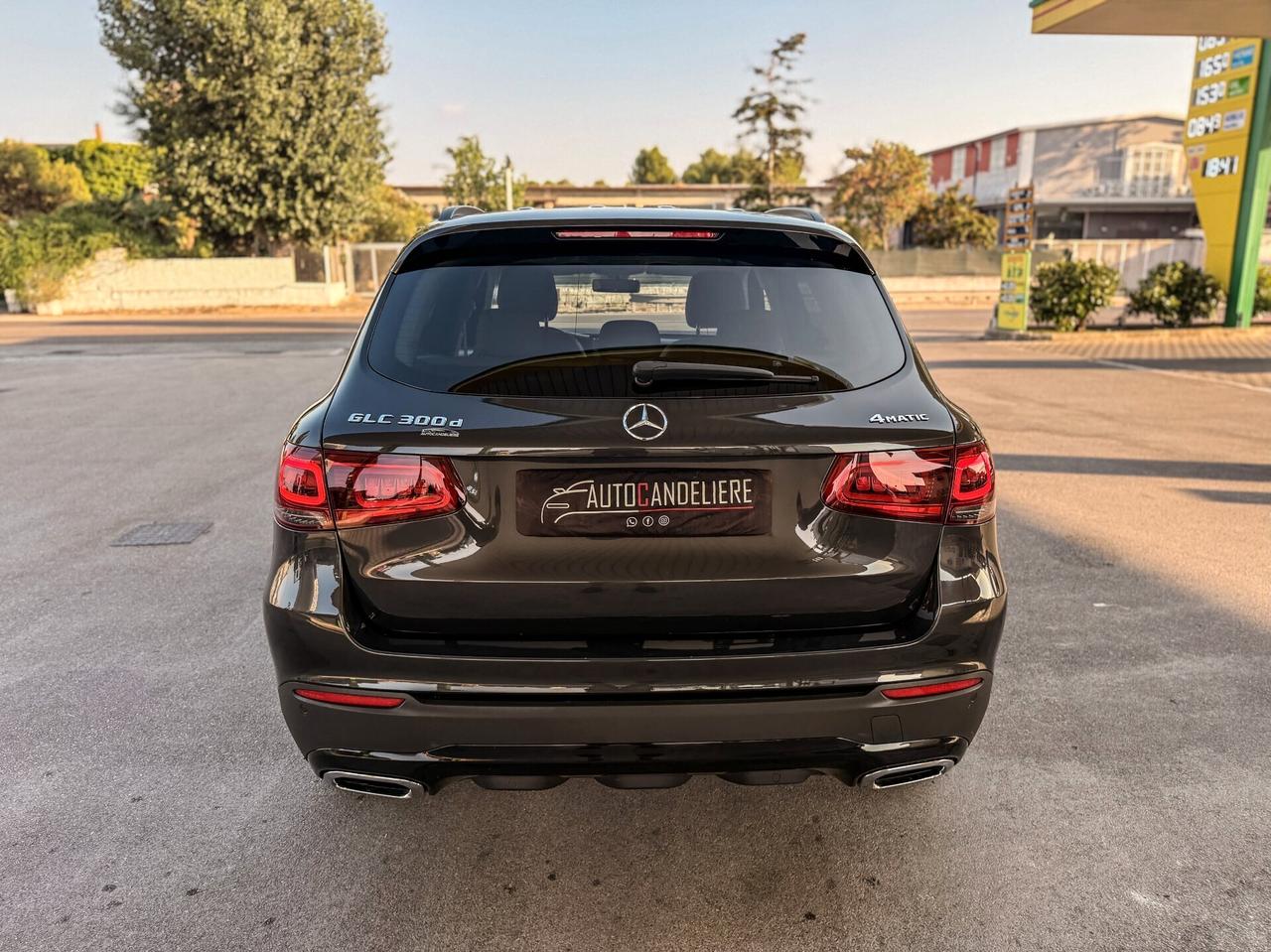 Mercedes-benz GLC 300 d 4Matic Sport TOTAL BLACK