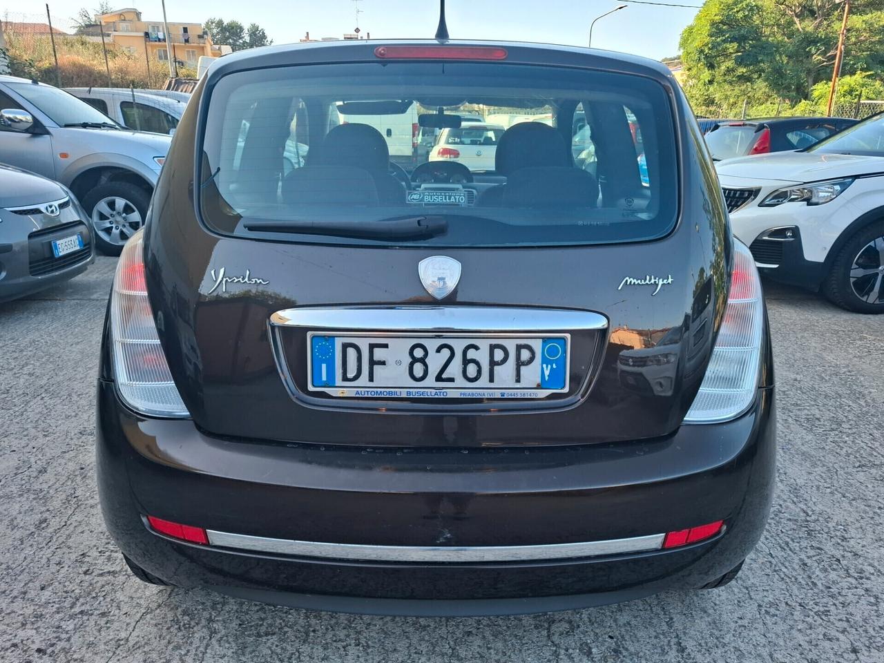 Lancia Ypsilon 1.3 MJT 75 CV Platino