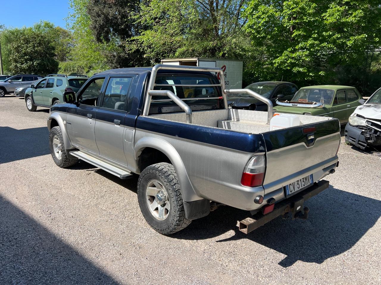 Mitsubishi L200 2.5 TDI 4WD visibile in TOSCANA