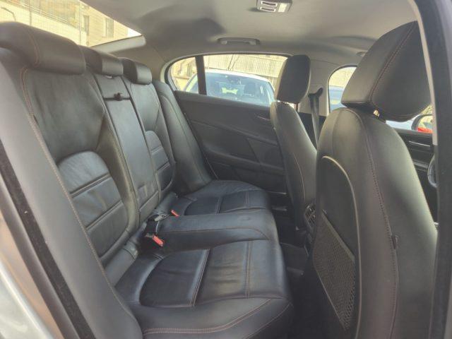 JAGUAR XE 2.0 D Turbo 180CV aut. Portfolio