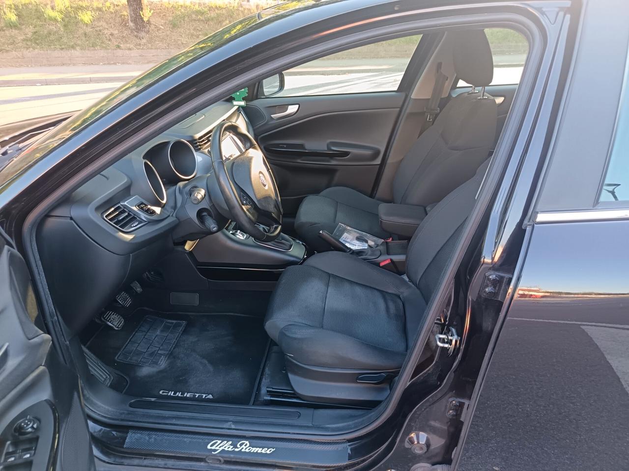 Alfa Romeo Giulietta 1.6 JTDm-2 105 CV Distinctive