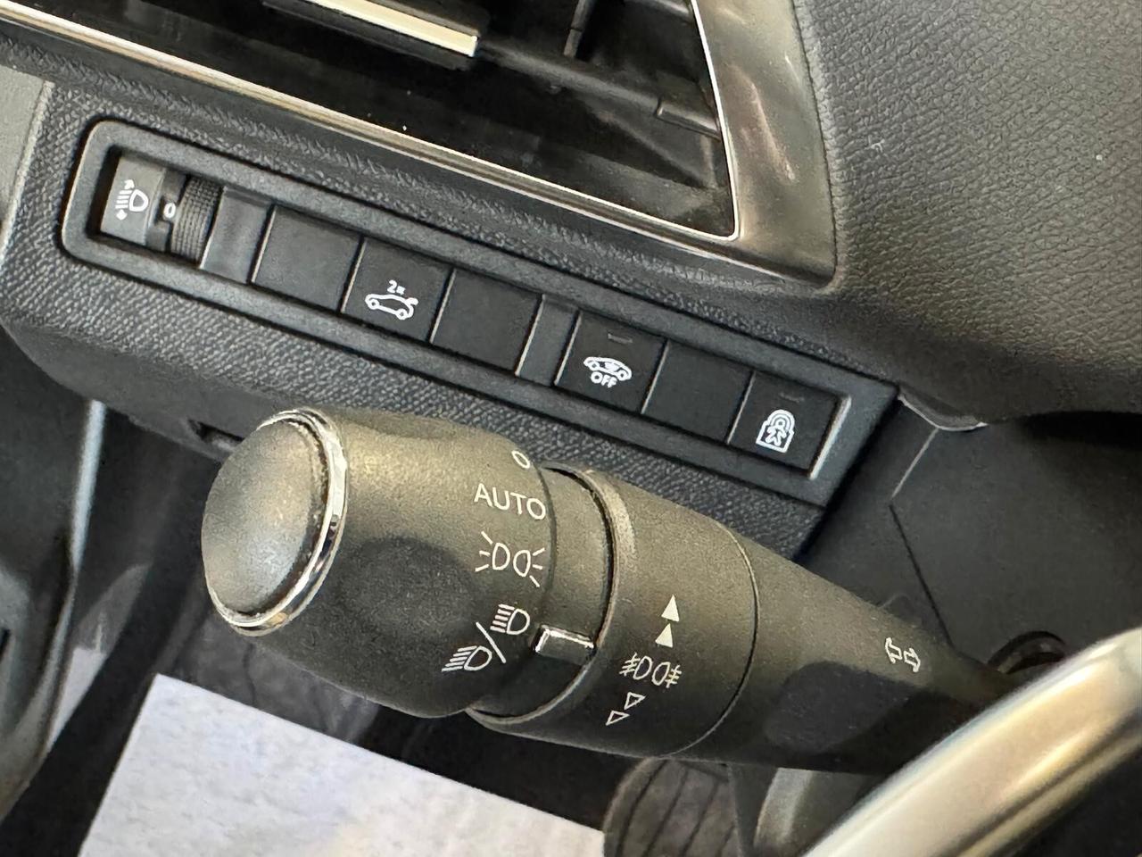 Peugeot 3008 PURETECH TURBO 130 EAT6 ALLURE 2017