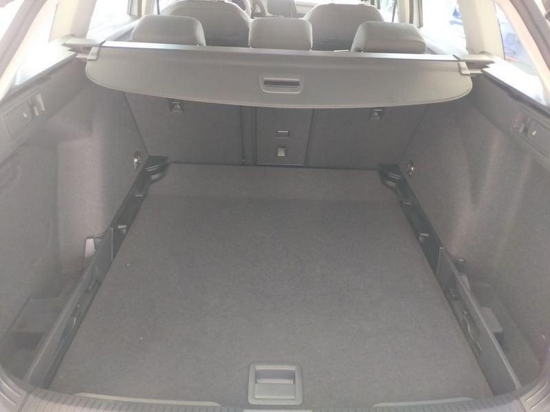 Volkswagen Golf Variant 8 2.0 TDI SCR DSG Life 115cv KM0