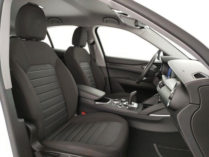 Alfa Romeo Stelvio 2.2 t Business Q4 190cv auto
