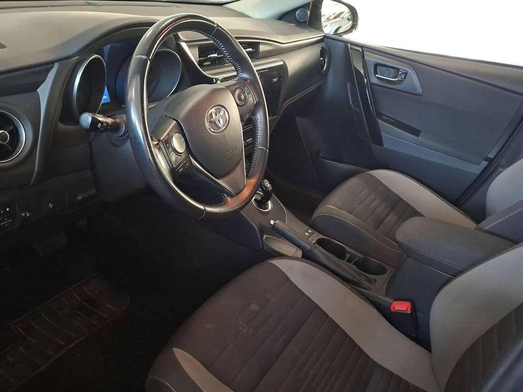 Toyota Auris Touring Sports 1.8 Hybrid Active CVT