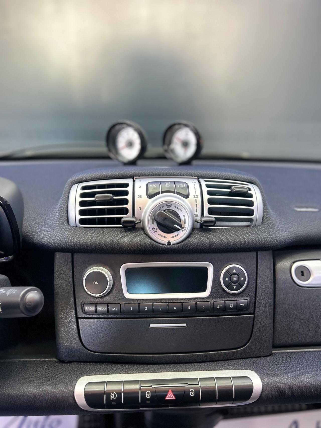 Smart ForTwo 1.0 MHD coupé pulse 2013