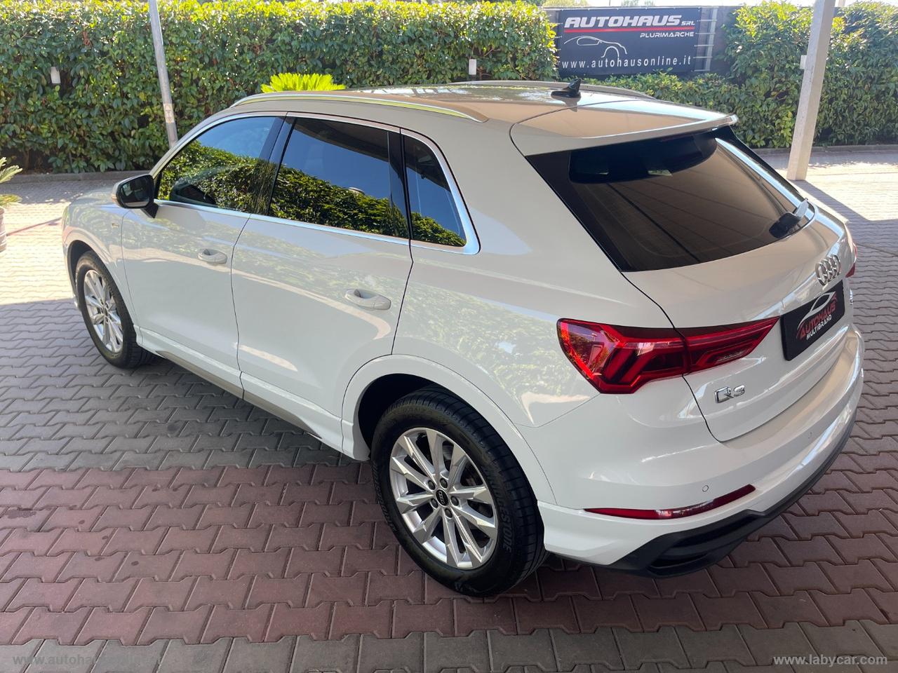 AUDI Q3 35 TDI quattro S tronic S line edit.