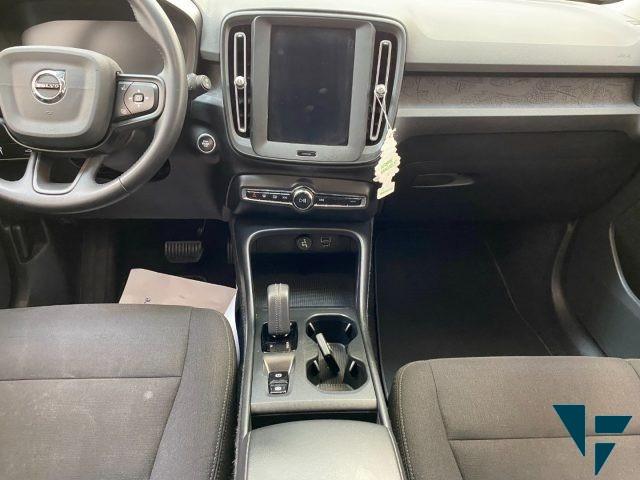 VOLVO XC40 T2 Geartronic Momentum Core