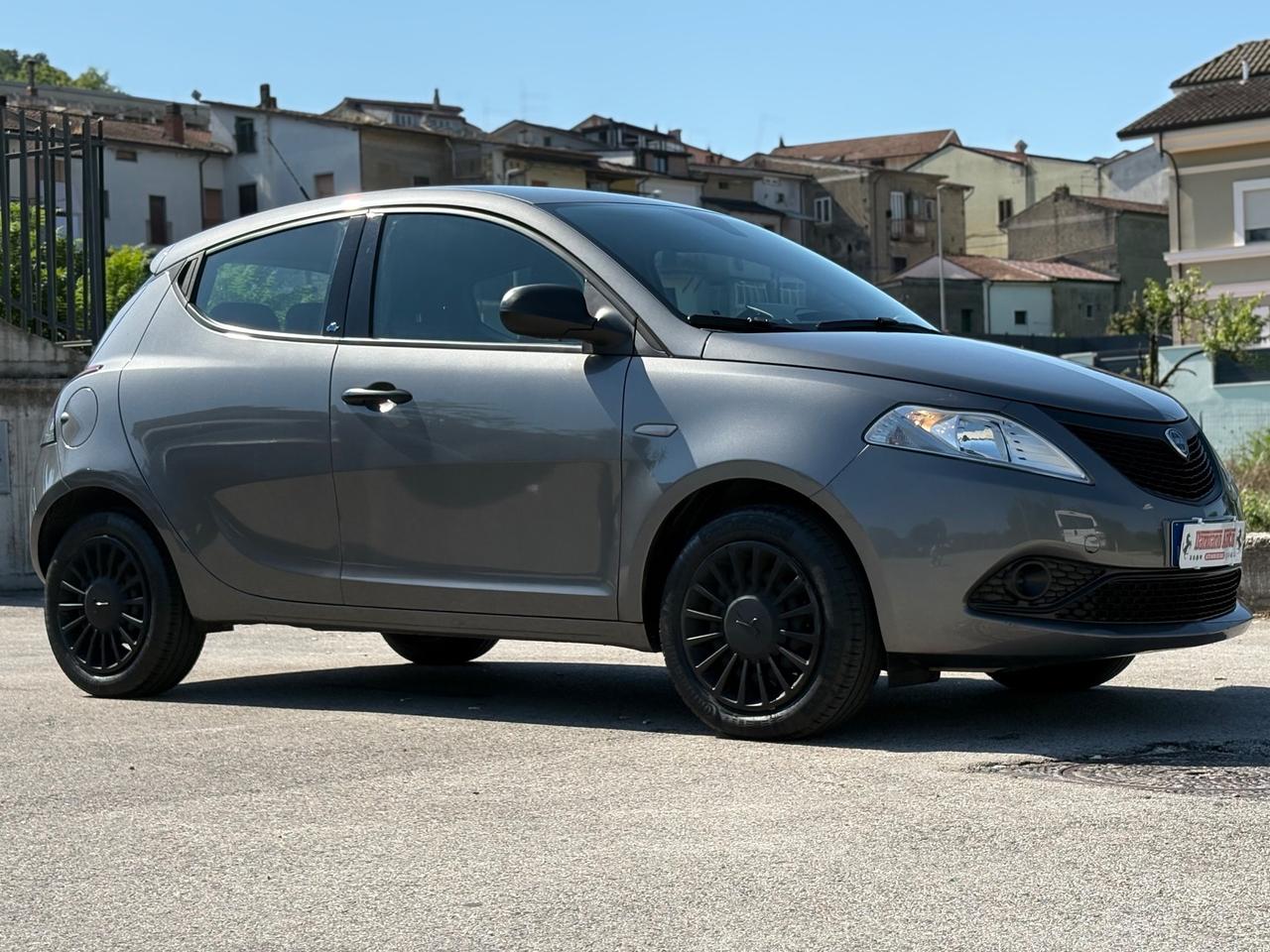Lancia Ypsilon 1.2 69CV GPL ORIGINALE Ecochic Elefantino Blu