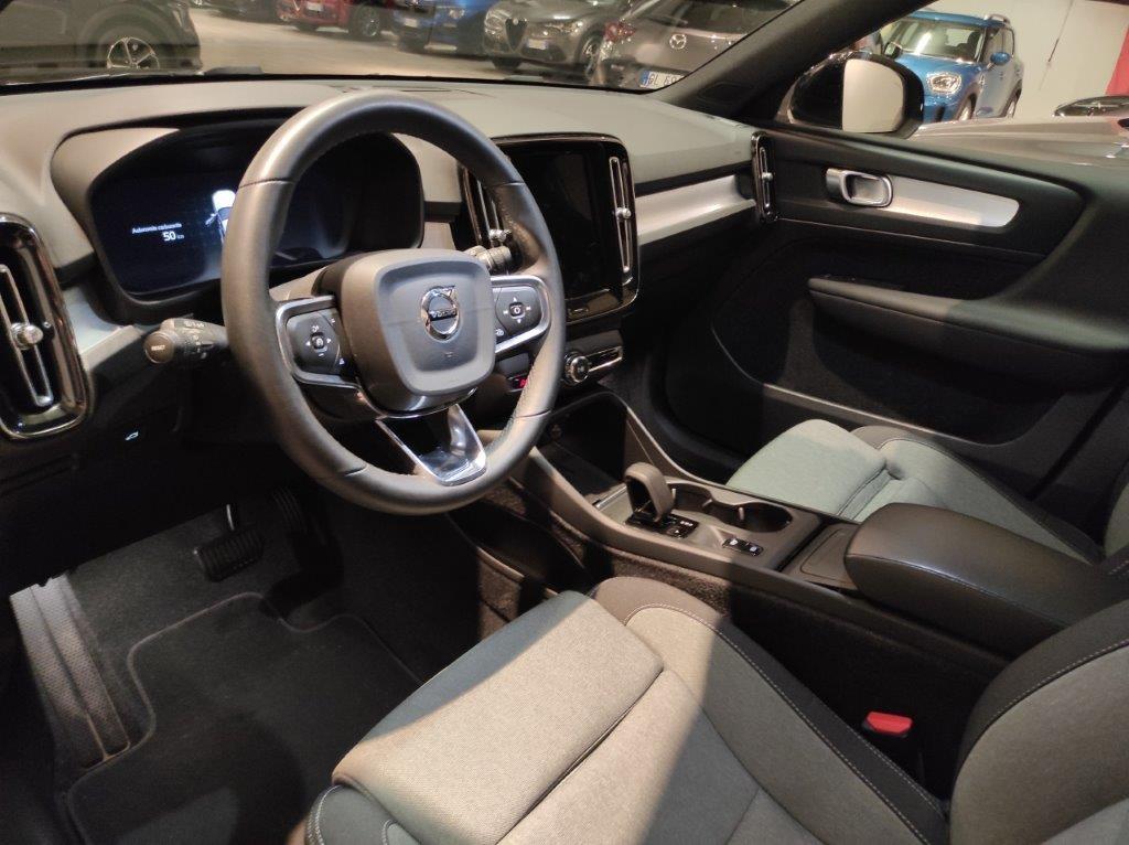 VOLVO XC40 (2017-->) - XC40 B3 automatico Core