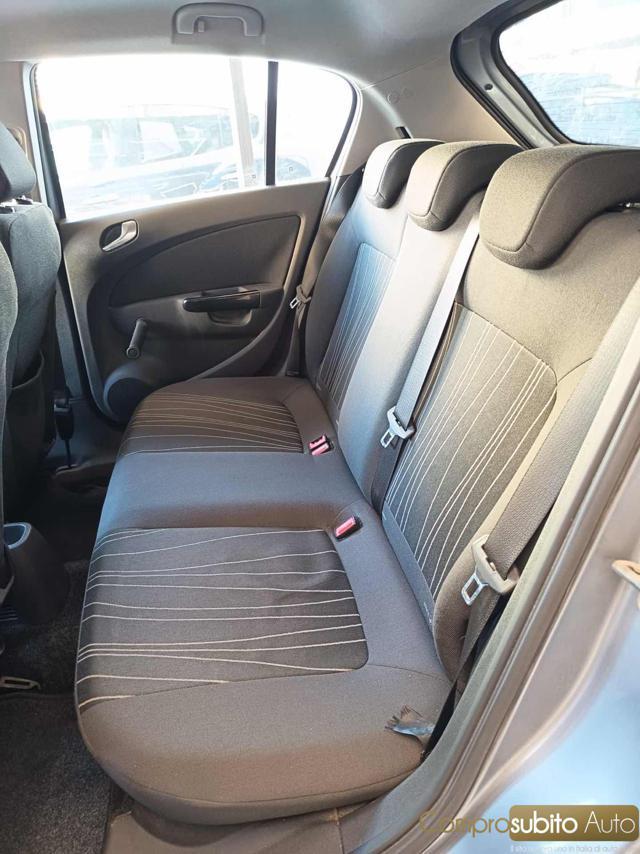 OPEL Corsa 1.2 5 porte Club