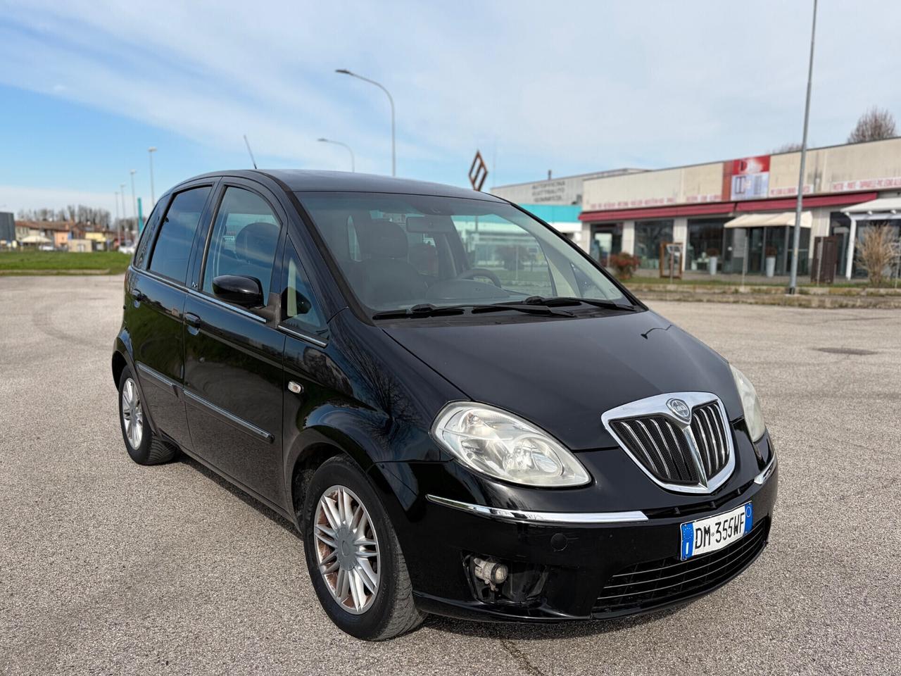 Lancia MUSA 2008 platino ok neopatentati