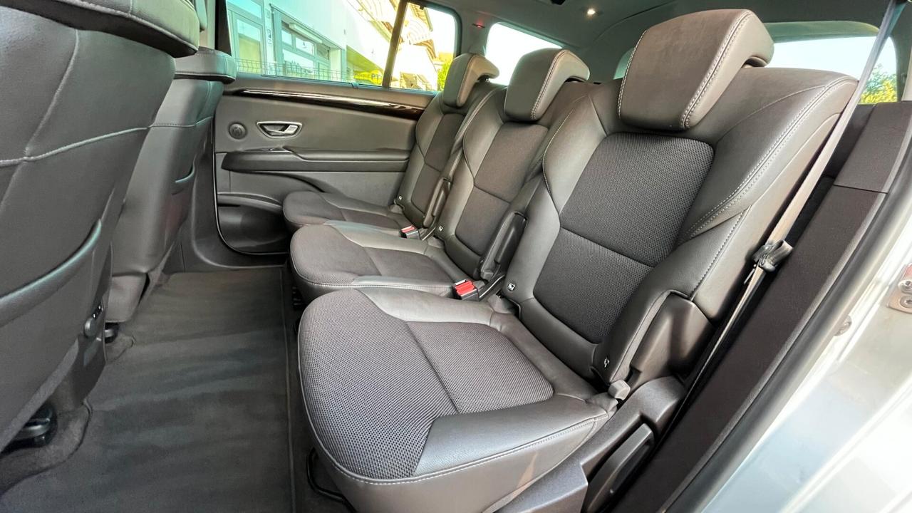 Renault Espace dCi 160CV EDC Energy Initiale Paris 4Control