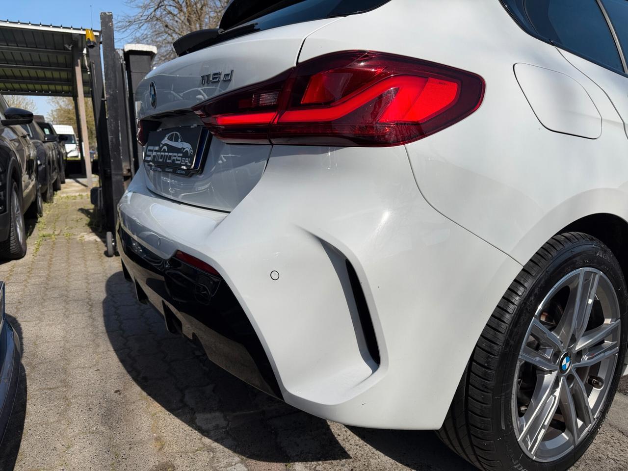 Bmw 116 116d 5p. Msport