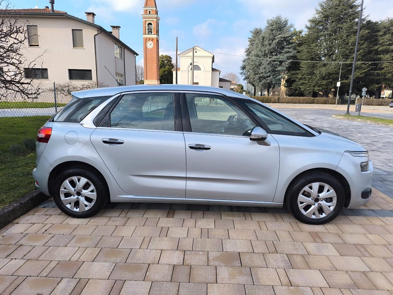 Citroen C4 Picasso 1.6 automatic euro 5b 115 neopatentati