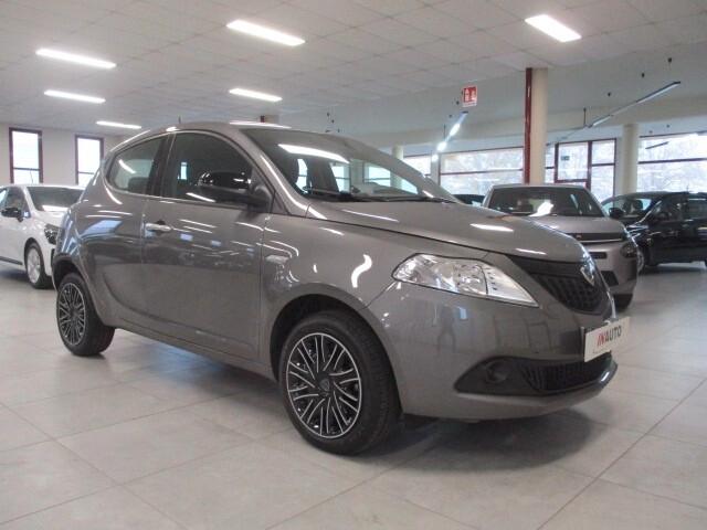 Lancia Ypsilon 1.0 FireFly 5 porte S&S Hybrid Oro