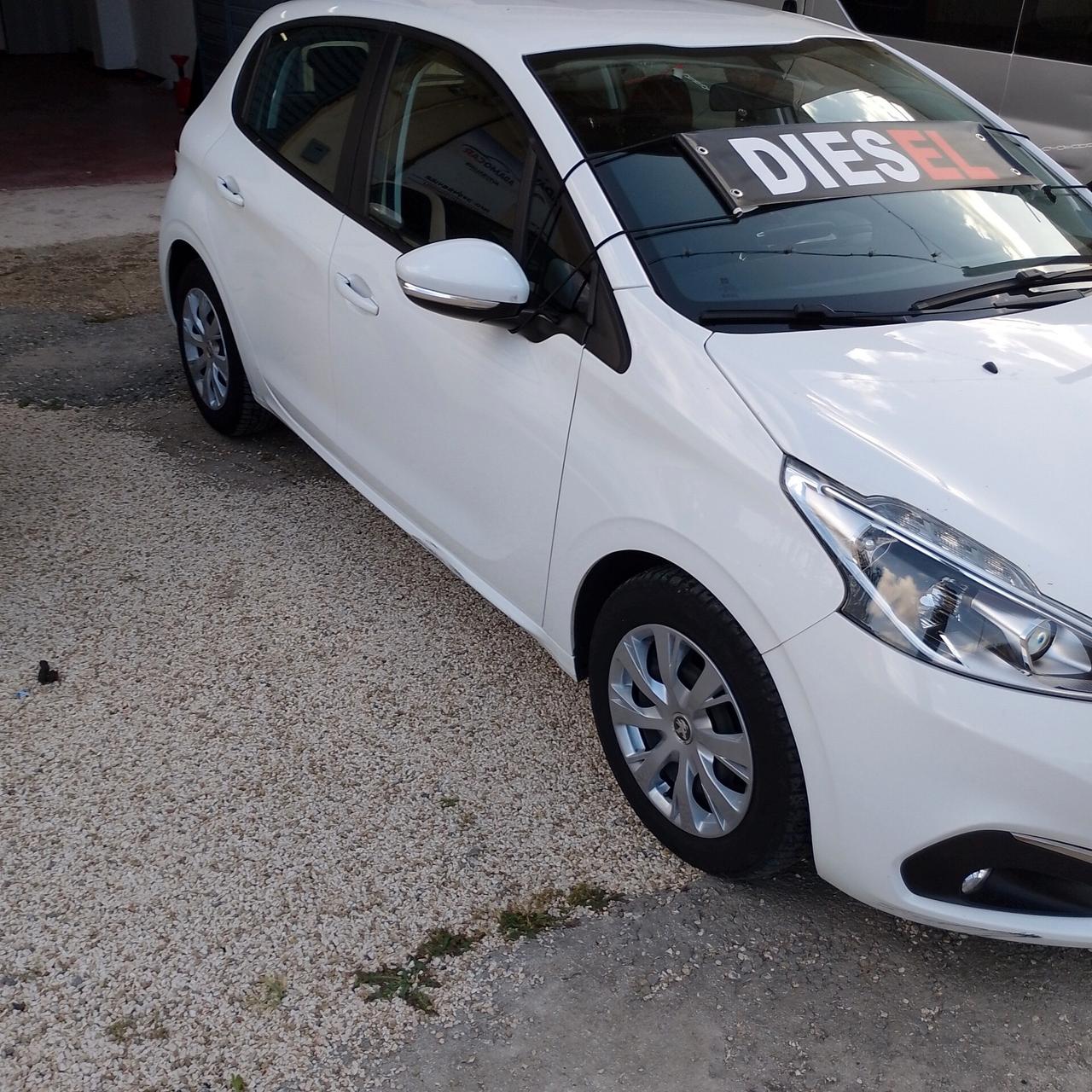 Peugeot 208 BlueHDi 100 S&S 5 porte Allure