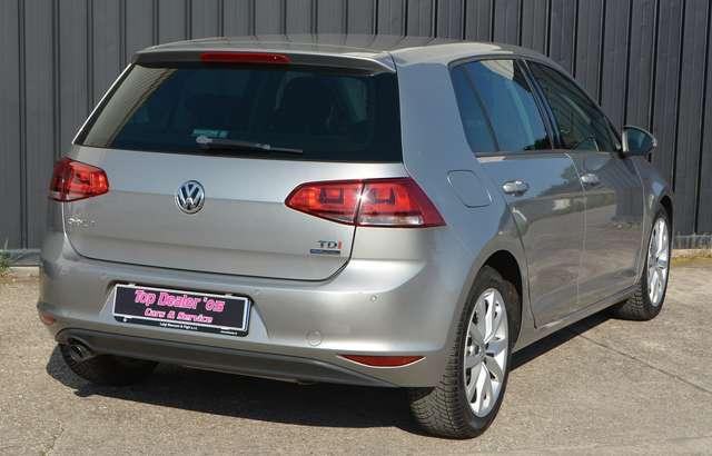 Volkswagen Golf 5p 1.6 tdi Highline Bluemotion