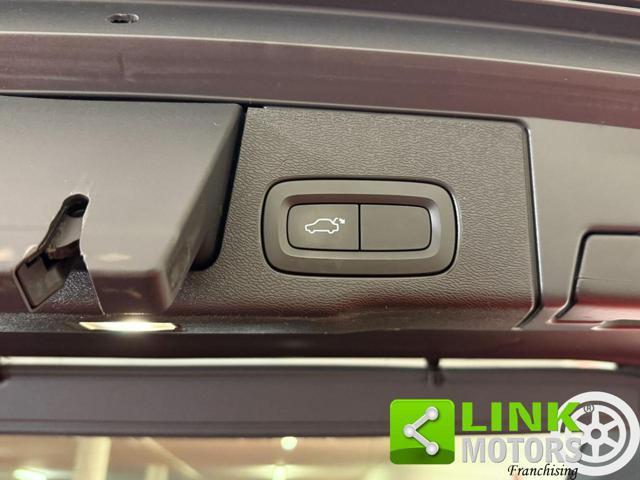 VOLVO XC60 D4 AWD Geartronic Inscription