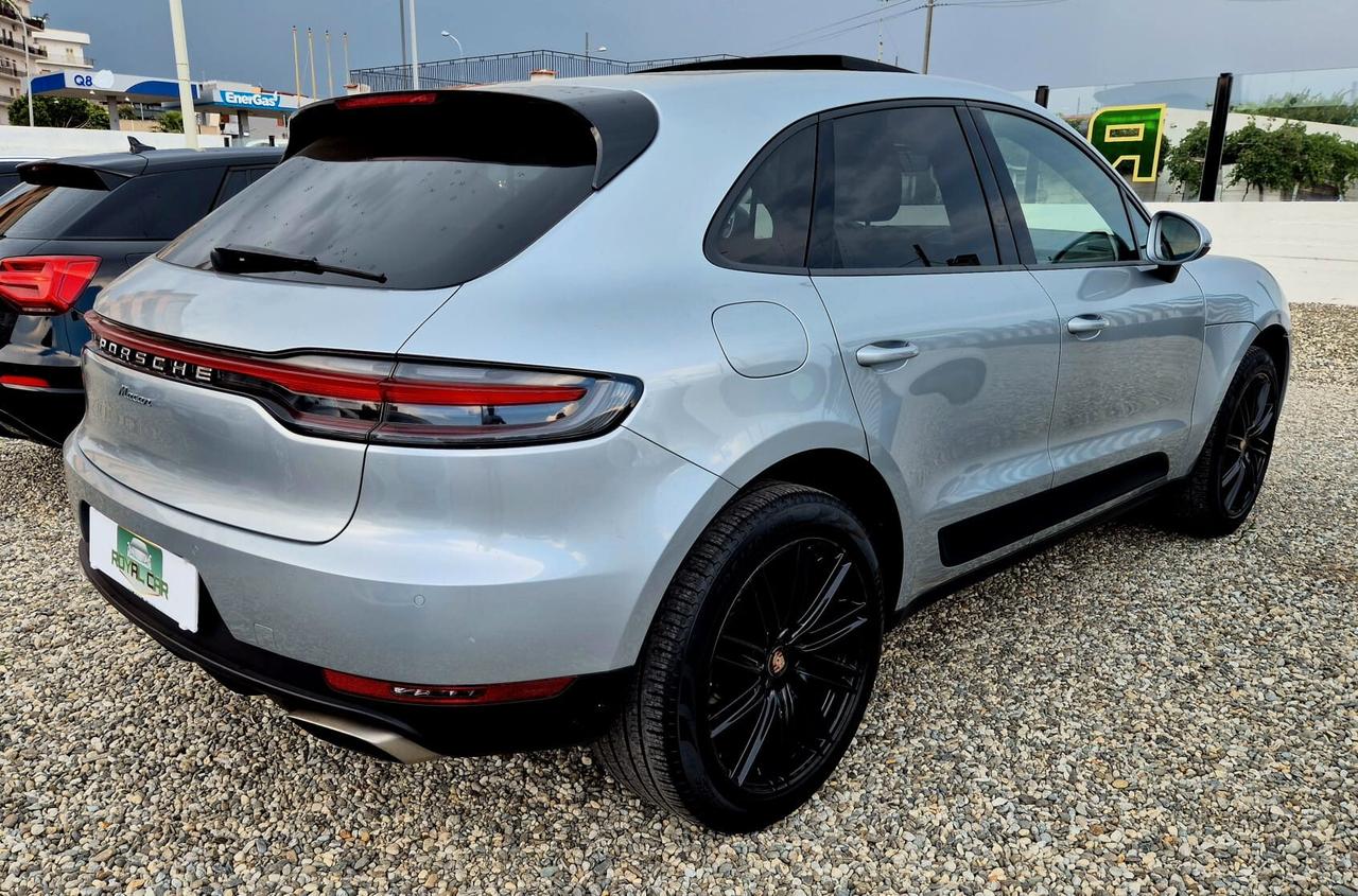 Porsche Macan 2.0 benzina 245 CV Tetto apribile