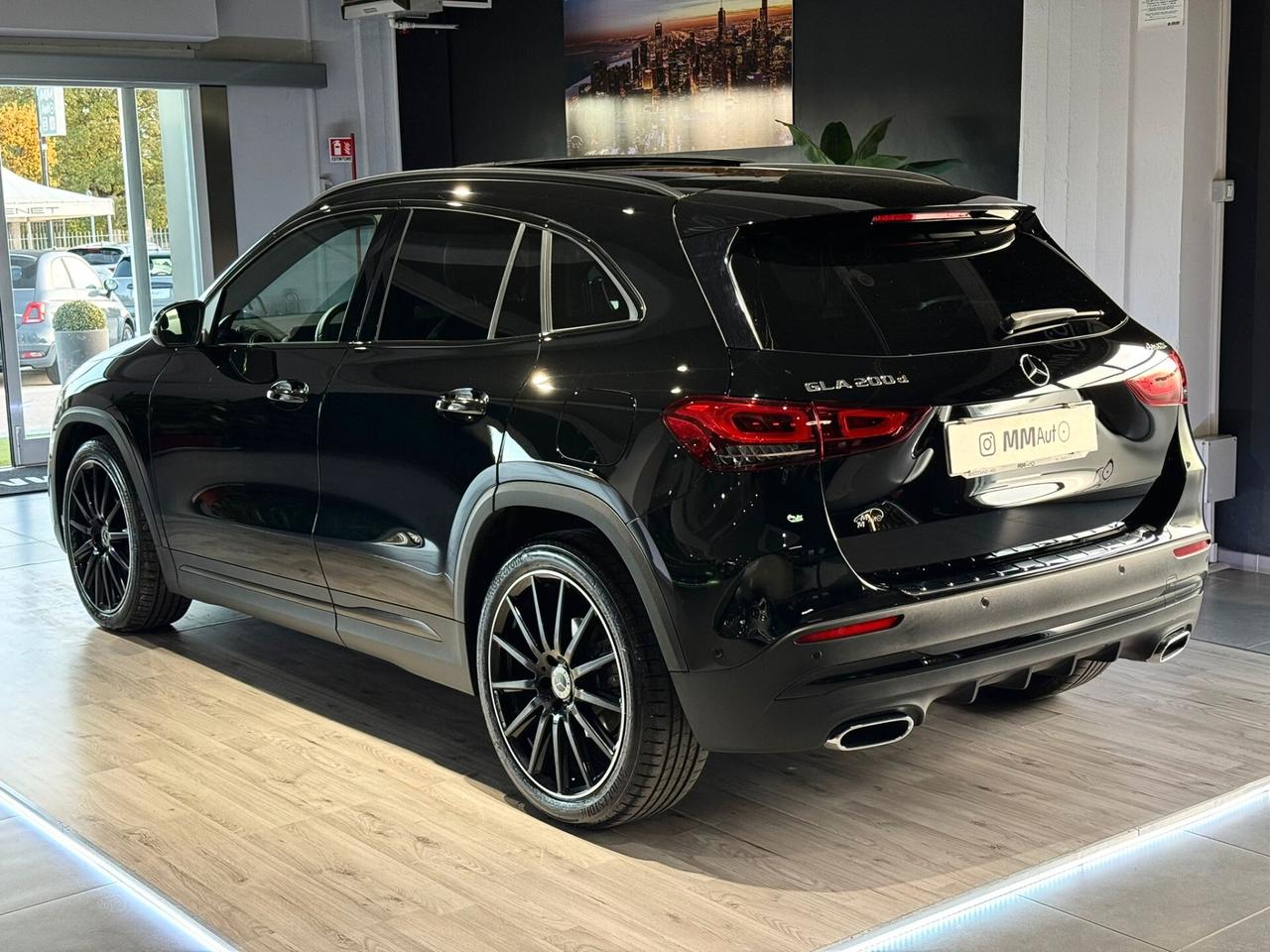 Mercedes-benz GLA 200 d Automatic 4Matic Premium AMG *NIGHT + LUXURY PACK*