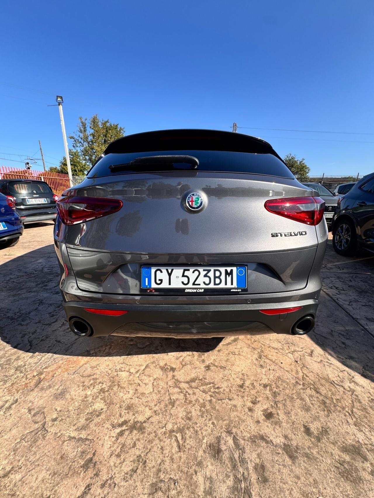 Alfa Romeo Stelvio 2.2 Turbodiesel 190 CV AT8 Q4 S